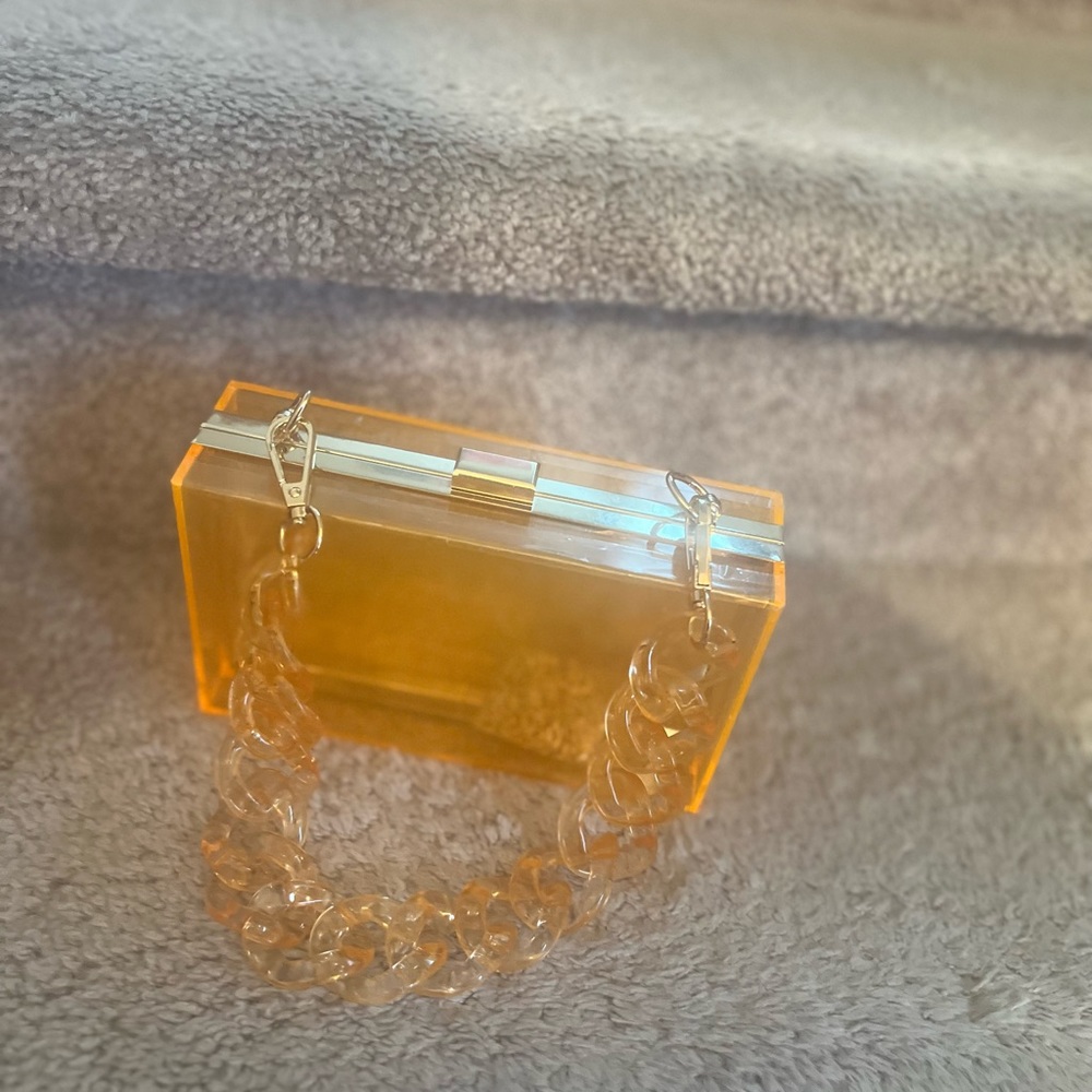 Transparent purse